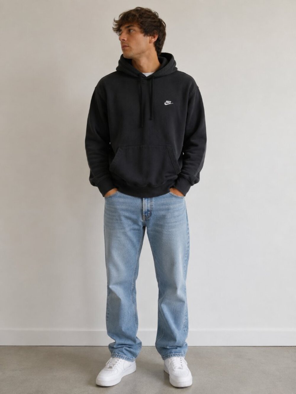 Black Nike hoodie fits X-Large/xxlarge